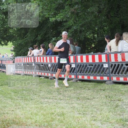 21.06.2025 - 27. Vierlanden-Triathlon KatJ http://msf.ph/oto/8018468 15.06.2025 13:18:26 Ziel 172, 781 meine-sportfotos.de