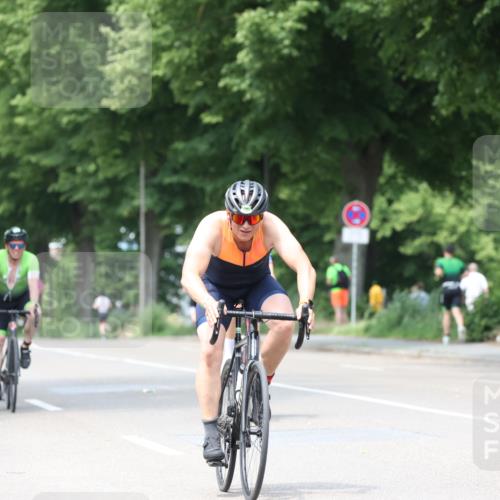 15.06.2025 - 7 Türme Triathlon Yannick Fuchs http://msf.ph/oto/8018538 15.06.2025 13:31:32 Radfahren 384, 467, 1106, 1193 meine-sportfotos.de