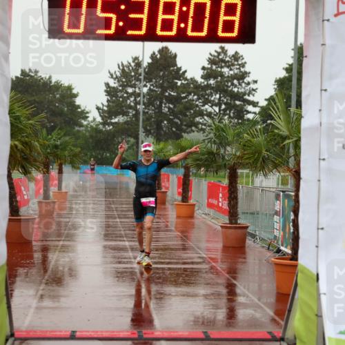 15.06.2025 - 7 Türme Triathlon Michael Strokosch http://msf.ph/oto/8018563 15.06.2025 15:38:07 Ziel 218 meine-sportfotos.de