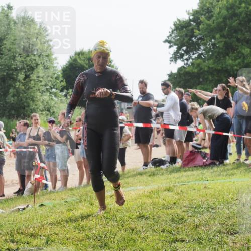 15.06.2025 - 27. Vierlanden-Triathlon KatJ http://msf.ph/oto/8018590 15.06.2025 10:17:46 Schwimmen 485, 488, 492, 493, 519, 522, 532, 537, 552, 557, 562, 563, 588, 626 meine-sportfotos.de
