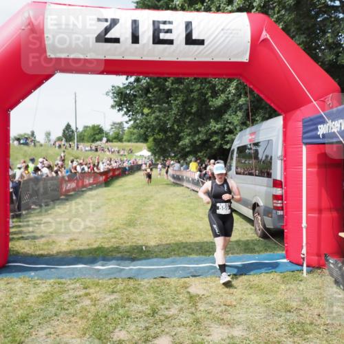 21.06.2025 - 27. Vierlanden-Triathlon MichiJ http://msf.ph/oto/8018607 15.06.2026 11:34:33 Ziel 559 meine-sportfotos.de