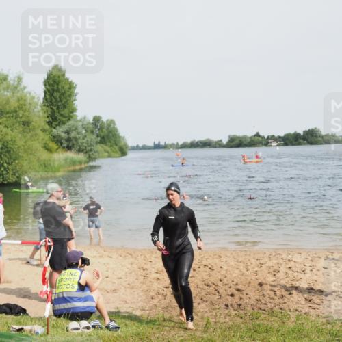 21.06.2025 - 27. Vierlanden-Triathlon MichiJ http://msf.ph/oto/8018763 15.06.2026 10:18:45 Schwimmen 536 meine-sportfotos.de