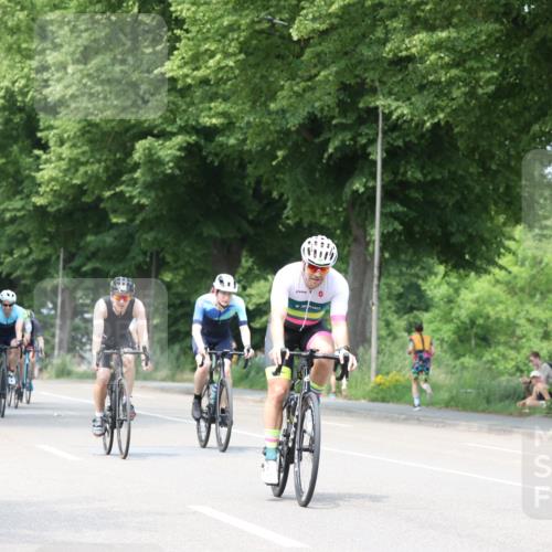 15.06.2025 - 7 Türme Triathlon Yannick Fuchs http://msf.ph/oto/8018764 15.06.2025 13:31:42 Radfahren 234, 582, 986, 988, 1004, 1198 meine-sportfotos.de