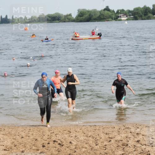 21.06.2025 - 27. Vierlanden-Triathlon MichiJ http://msf.ph/oto/8018814 15.06.2026 10:19:02 Schwimmen 478, 498, 543 meine-sportfotos.de