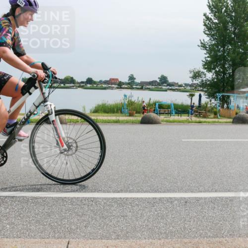 15.06.2025 - 27. Vierlanden-Triathlon H.Heesch http://msf.ph/oto/8018864 15.06.2025 11:15:44 Radfahren 65, 147, 531, 670, 729 meine-sportfotos.de