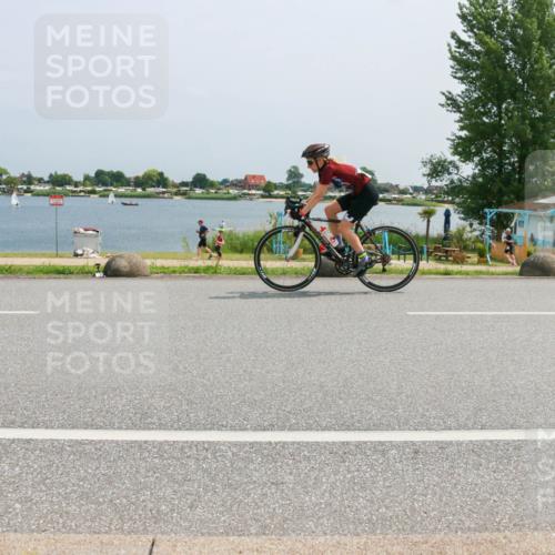 21.06.2025 - 27. Vierlanden-Triathlon H.Heesch http://msf.ph/oto/8018935 15.06.2025 12:00:35 Radfahren 204, 966 meine-sportfotos.de