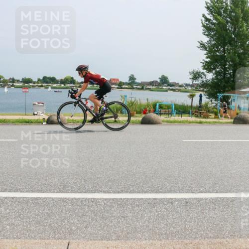 21.06.2025 - 27. Vierlanden-Triathlon H.Heesch http://msf.ph/oto/8018941 15.06.2025 12:00:35 Radfahren 204, 966 meine-sportfotos.de