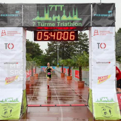 15.06.2025 - 7 Türme Triathlon Michael Strokosch http://msf.ph/oto/8018942 15.06.2025 15:40:06 Ziel 271 meine-sportfotos.de