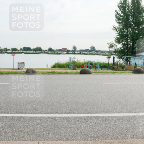 15.06.2025 - 27. Vierlanden-Triathlon H.Heesch http://msf.ph/oto/8018960 15.06.2025 09:35:47 Radfahren 252 meine-sportfotos.de