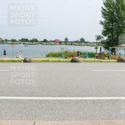 21.06.2025 - 27. Vierlanden-Triathlon H.Heesch http://msf.ph/oto/8019068 15.06.2025 12:00:38 Radfahren 199, 204, 966 meine-sportfotos.de