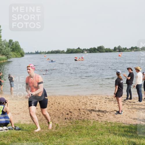 21.06.2025 - 27. Vierlanden-Triathlon MichiJ http://msf.ph/oto/8019096 15.06.2026 10:19:13 Schwimmen 474, 478, 498, 543, 558 meine-sportfotos.de