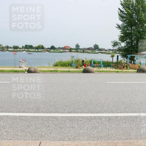 21.06.2025 - 27. Vierlanden-Triathlon H.Heesch http://msf.ph/oto/8019100 15.06.2025 12:00:38 Radfahren 199, 204, 966 meine-sportfotos.de