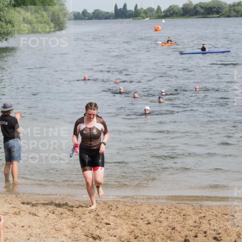 21.06.2025 - 27. Vierlanden-Triathlon MichiJ http://msf.ph/oto/8019117 15.06.2026 10:19:17 Schwimmen 474, 543, 558 meine-sportfotos.de