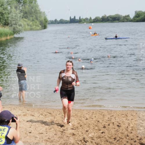 21.06.2025 - 27. Vierlanden-Triathlon MichiJ http://msf.ph/oto/8019141 15.06.2026 10:19:18 Schwimmen 474, 543, 558 meine-sportfotos.de