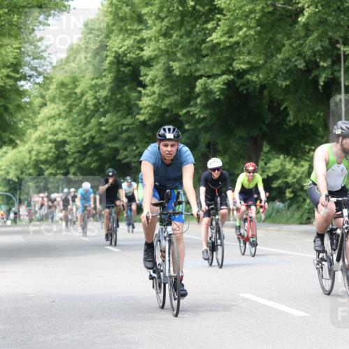 15.06.2025 - 7 Türme Triathlon Yannick Fuchs http://msf.ph/oto/8019148 15.06.2025 13:31:52 Radfahren 327, 665, 708, 784, 990, 1087, 1167 meine-sportfotos.de