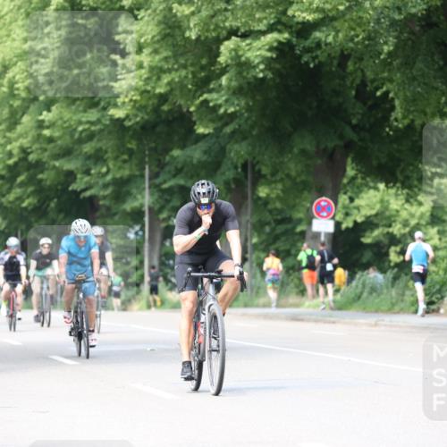 15.06.2025 - 7 Türme Triathlon Yannick Fuchs http://msf.ph/oto/8019182 15.06.2025 13:31:53 Radfahren 327, 665, 708, 784, 990, 1087, 1167 meine-sportfotos.de