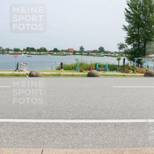 21.06.2025 - 27. Vierlanden-Triathlon H.Heesch http://msf.ph/oto/8019186 15.06.2025 12:00:40 Radfahren 199, 204, 966 meine-sportfotos.de