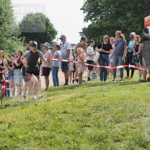 15.06.2025 - 27. Vierlanden-Triathlon KatJ http://msf.ph/oto/8019192 15.06.2025 10:18:34 Schwimmen 495, 533, 535, 621, 628 meine-sportfotos.de