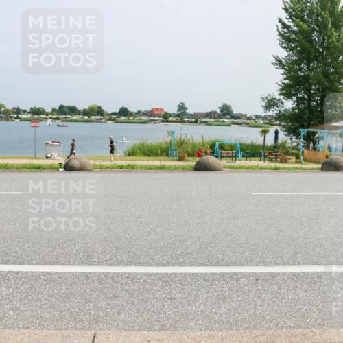 21.06.2025 - 27. Vierlanden-Triathlon H.Heesch http://msf.ph/oto/8019223 15.06.2025 12:00:40 Radfahren 199, 204, 966 meine-sportfotos.de