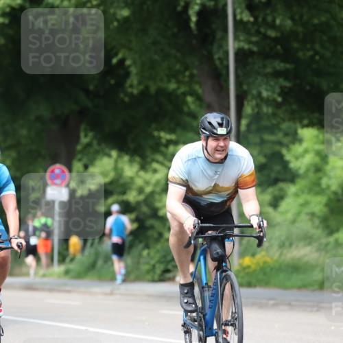 15.06.2025 - 7 Türme Triathlon Yannick Fuchs http://msf.ph/oto/8019229 15.06.2025 13:31:54 Radfahren 327, 665, 708, 784, 990, 1087, 1167 meine-sportfotos.de