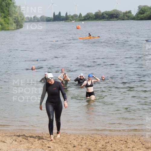 21.06.2025 - 27. Vierlanden-Triathlon MichiJ http://msf.ph/oto/8019256 15.06.2026 10:19:36 Schwimmen 603 meine-sportfotos.de