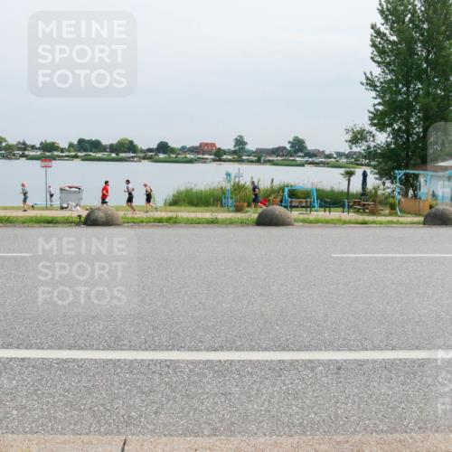 15.06.2025 - 27. Vierlanden-Triathlon H.Heesch http://msf.ph/oto/8019278 15.06.2025 11:15:56 Radfahren 766, 820 meine-sportfotos.de