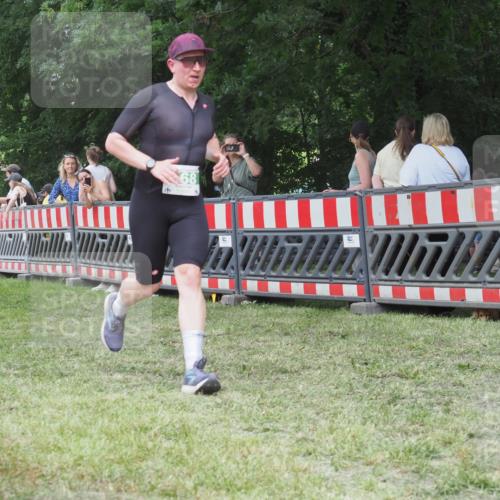 21.06.2025 - 27. Vierlanden-Triathlon KatJ http://msf.ph/oto/8019303 15.06.2025 13:18:59 Ziel 646, 668, 743 meine-sportfotos.de