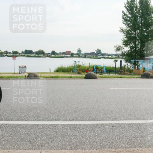 15.06.2025 - 27. Vierlanden-Triathlon H.Heesch http://msf.ph/oto/8019317 15.06.2025 09:37:35 Radfahren 16, 25, 133, 207 meine-sportfotos.de