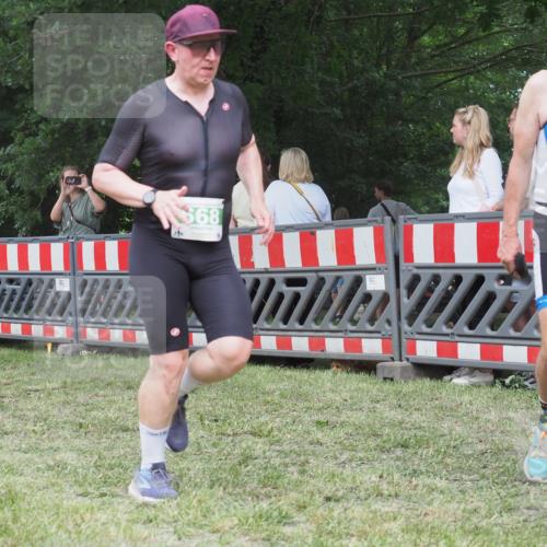 21.06.2025 - 27. Vierlanden-Triathlon KatJ http://msf.ph/oto/8019348 15.06.2025 13:18:59 Ziel 646, 668, 743 meine-sportfotos.de
