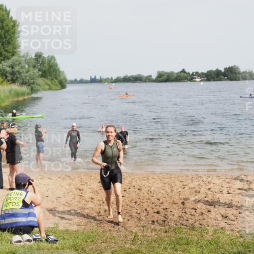 21.06.2025 - 27. Vierlanden-Triathlon MichiJ http://msf.ph/oto/8019394 15.06.2026 10:19:47 Schwimmen 500, 503, 539, 569, 578, 603 meine-sportfotos.de