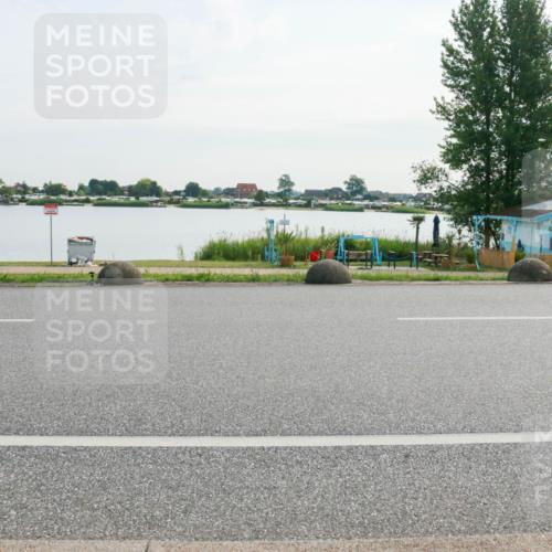15.06.2025 - 27. Vierlanden-Triathlon H.Heesch http://msf.ph/oto/8019399 15.06.2025 09:38:01 Radfahren 225 meine-sportfotos.de