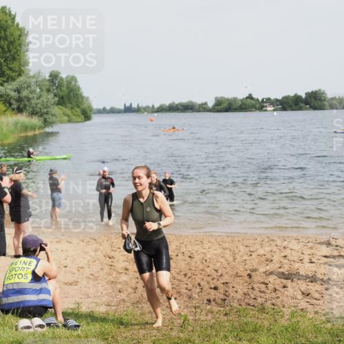 21.06.2025 - 27. Vierlanden-Triathlon MichiJ http://msf.ph/oto/8019411 15.06.2026 10:19:48 Schwimmen 500, 503, 539, 569, 578, 603 meine-sportfotos.de
