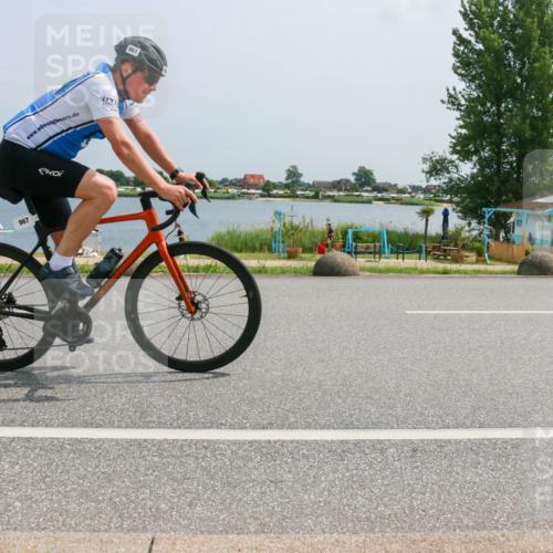 21.06.2025 - 27. Vierlanden-Triathlon H.Heesch http://msf.ph/oto/8019428 15.06.2025 12:01:16 Radfahren 863, 908, 967, 970 meine-sportfotos.de