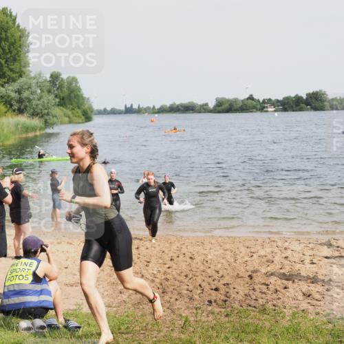 21.06.2025 - 27. Vierlanden-Triathlon MichiJ http://msf.ph/oto/8019430 15.06.2026 10:19:48 Schwimmen 500, 503, 539, 569, 578, 603 meine-sportfotos.de
