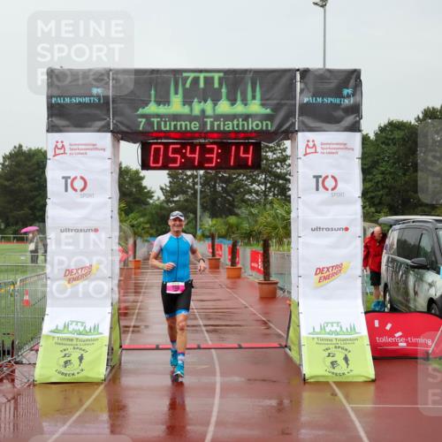 15.06.2025 - 7 Türme Triathlon Michael Strokosch http://msf.ph/oto/8019441 15.06.2025 15:43:14 Ziel  meine-sportfotos.de
