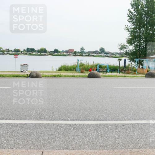 15.06.2025 - 27. Vierlanden-Triathlon H.Heesch http://msf.ph/oto/8019484 15.06.2025 10:23:10 Radfahren 80, 570, 620 meine-sportfotos.de