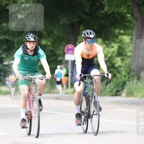 15.06.2025 - 7 Türme Triathlon Yannick Fuchs http://msf.ph/oto/8019486 15.06.2025 13:31:58 Radfahren 298, 784, 1087, 1167, 1169 meine-sportfotos.de