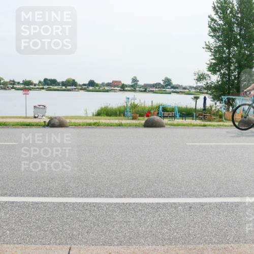 15.06.2025 - 27. Vierlanden-Triathlon H.Heesch http://msf.ph/oto/8019574 15.06.2025 10:23:16 Radfahren 80, 171, 528, 570, 597, 620 meine-sportfotos.de