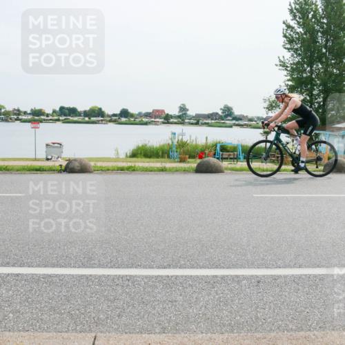 15.06.2025 - 27. Vierlanden-Triathlon H.Heesch http://msf.ph/oto/8019600 15.06.2025 10:23:16 Radfahren 80, 171, 528, 570, 597, 620 meine-sportfotos.de