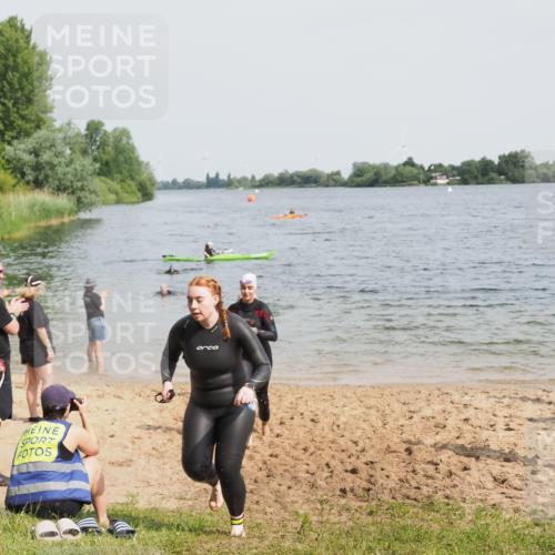 21.06.2025 - 27. Vierlanden-Triathlon MichiJ http://msf.ph/oto/8019621 15.06.2026 10:19:52 Schwimmen 500, 503, 539, 553, 569, 578 meine-sportfotos.de