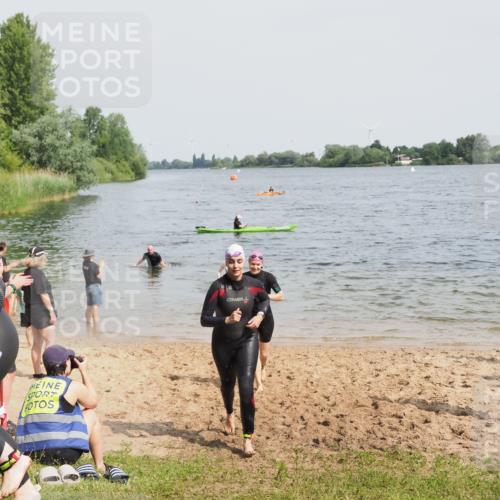 21.06.2025 - 27. Vierlanden-Triathlon MichiJ http://msf.ph/oto/8019694 15.06.2026 10:19:53 Schwimmen 500, 503, 539, 553, 569, 578 meine-sportfotos.de