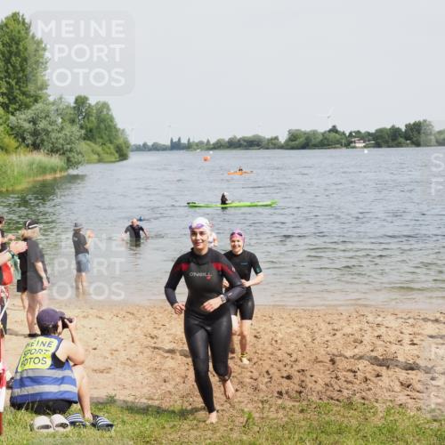 21.06.2025 - 27. Vierlanden-Triathlon MichiJ http://msf.ph/oto/8019713 15.06.2026 10:19:54 Schwimmen 500, 539, 553, 569, 578 meine-sportfotos.de