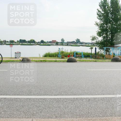 15.06.2025 - 27. Vierlanden-Triathlon H.Heesch http://msf.ph/oto/8019726 15.06.2025 09:40:11 Radfahren 71, 90 meine-sportfotos.de