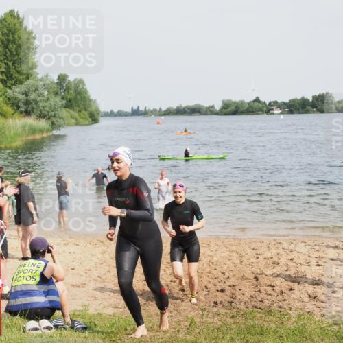 21.06.2025 - 27. Vierlanden-Triathlon MichiJ http://msf.ph/oto/8019730 15.06.2026 10:19:54 Schwimmen 500, 539, 553, 569, 578 meine-sportfotos.de
