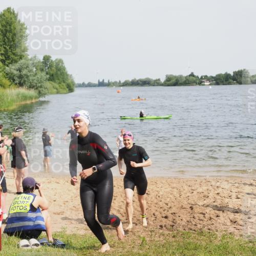 21.06.2025 - 27. Vierlanden-Triathlon MichiJ http://msf.ph/oto/8019737 15.06.2026 10:19:54 Schwimmen 500, 539, 553, 569, 578 meine-sportfotos.de