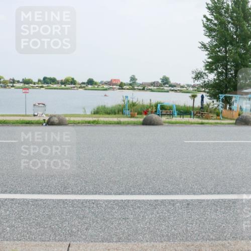 21.06.2025 - 27. Vierlanden-Triathlon H.Heesch http://msf.ph/oto/8019832 15.06.2025 12:03:14 Radfahren 912 meine-sportfotos.de