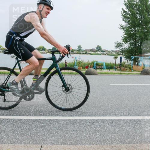 21.06.2025 - 27. Vierlanden-Triathlon H.Heesch http://msf.ph/oto/8019852 15.06.2025 12:03:21 Radfahren 651, 849 meine-sportfotos.de