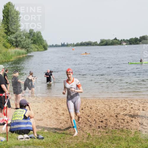 21.06.2025 - 27. Vierlanden-Triathlon MichiJ http://msf.ph/oto/8019875 15.06.2026 10:20:00 Schwimmen 500, 553, 569 meine-sportfotos.de
