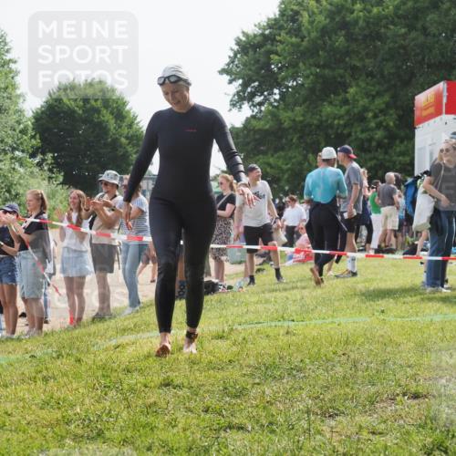 15.06.2025 - 27. Vierlanden-Triathlon KatJ http://msf.ph/oto/8019926 15.06.2025 10:19:45 Schwimmen 503, 539, 603 meine-sportfotos.de