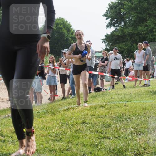 15.06.2025 - 27. Vierlanden-Triathlon KatJ http://msf.ph/oto/8019959 15.06.2025 10:19:47 Schwimmen 503, 539, 578, 603 meine-sportfotos.de